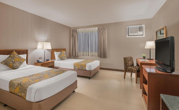 Hotel Kimberly image 24