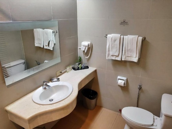 Hotel Kimberly image 29